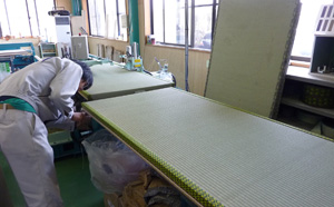 畳の製作現場